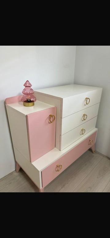 Leuke ladekast roze wit goud 90x87 beschikbaar voor biedingen