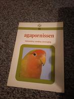 Agapornissen boek - Huisvesting, voeding en verzorging, Boeken, Ophalen of Verzenden, Zo goed als nieuw, Vogels, Onbekend