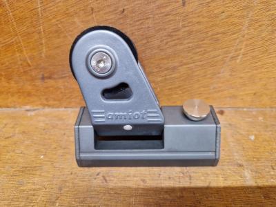 Amiot genua slede 26 mm, Watersport en Boten, Bootonderdelen, Gebruikt