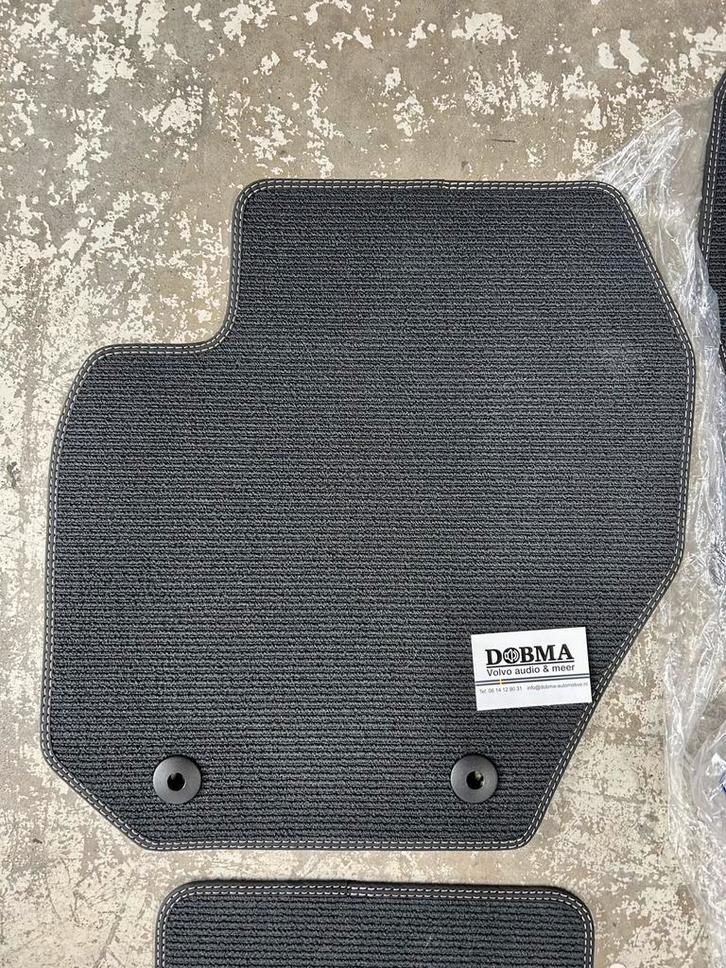 Volvo XC60 origineel mattenset textiel NIEUW, Auto diversen, Automatten, Nieuw, Ophalen of Verzenden
