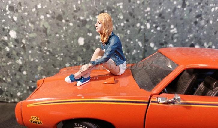 Diorama figuur Seated couple III B AD485 1:18, Hobby en Vrije tijd, Modelauto's | 1:18, Nieuw, Auto, Overige merken, Verzenden