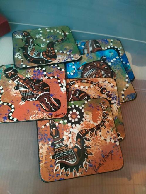 Mooie onderzetters uit Australië, Huis en Inrichting, Woonaccessoires | Onderzetters, Nieuw, Glas of Kopje, Ophalen of Verzenden