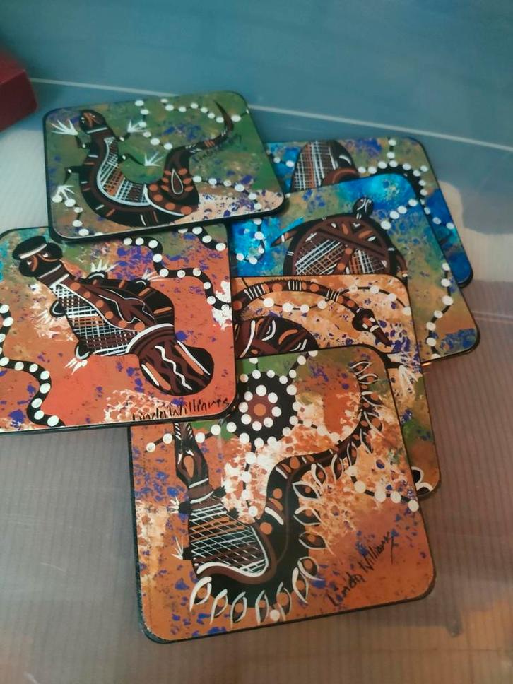 Mooie onderzetters uit Australië, Huis en Inrichting, Woonaccessoires | Onderzetters, Nieuw, Glas of Kopje, Ophalen of Verzenden