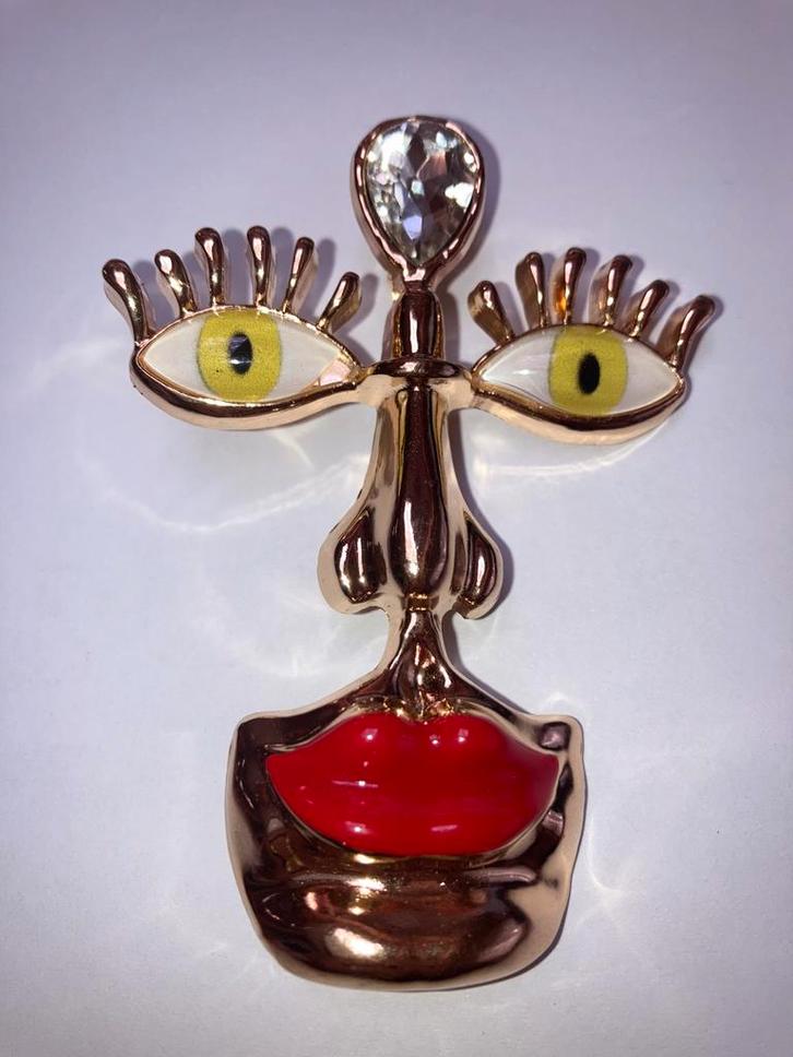 Grote Nieuwe Broche Salvador Dali stijl, Antiek en Kunst, Curiosa en Brocante, Verzenden