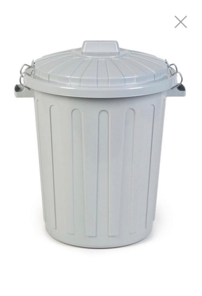 2 stuks grote Curver voerton, bewaarbak / 70 liter, Dieren en Toebehoren, Paarden en Pony's | Overige Paardenspullen, Gebruikt