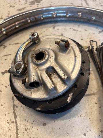 Chopper Wiel met Naaf en Spaken beschikbaar voor biedingen