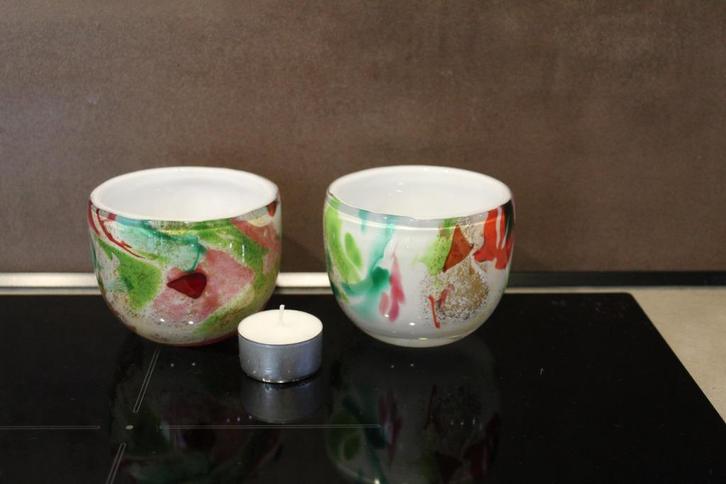 Twee Fidrio kommen-veel kleurig glaswerk–geen Fidrio sticker, Antiek en Kunst, Antiek | Glas en Kristal, Verzenden