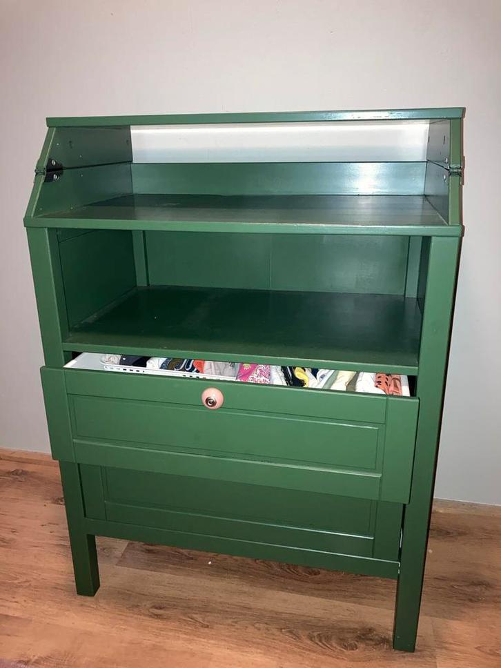 Groene Sundvik Commode/Bureau, Huis en Inrichting, Kasten | Dressoirs, Gebruikt, 50 tot 100 cm, 50 tot 75 cm, Met lade(s), Grenenhout