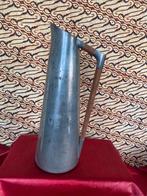 VINTAGE TINNEN SCHENKKAN K.M.D. TIEL (60er jaren)., Ophalen of Verzenden