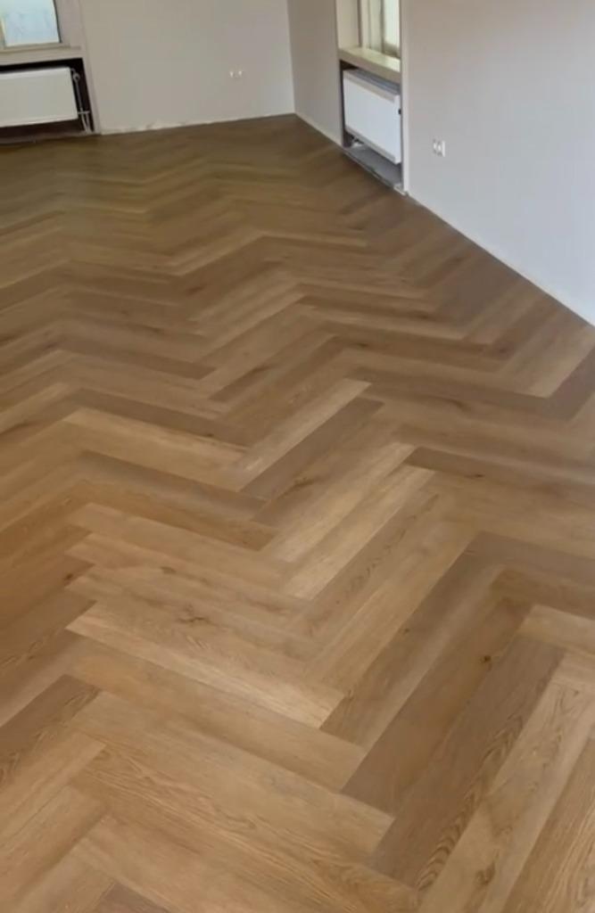 PVC visgraat vloer| laminaat | trapbekleding. Vanaf € 5,-, Huis en Inrichting, Stoffering | Vloerbedekking, Nieuw, Laminaat, Wit