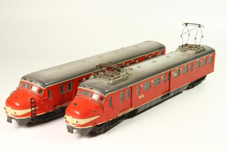 TE 2301 Hondekop rood 2 delig, Hobby en Vrije tijd, Modeltreinen | H0, Gebruikt, Locomotief, Gelijkstroom, Overige merken, Analoog