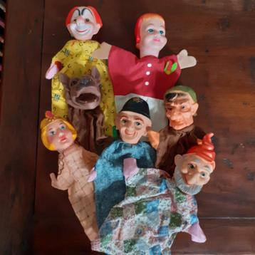 Retro handpoppen poppenkastpoppen ( A ) beschikbaar voor biedingen