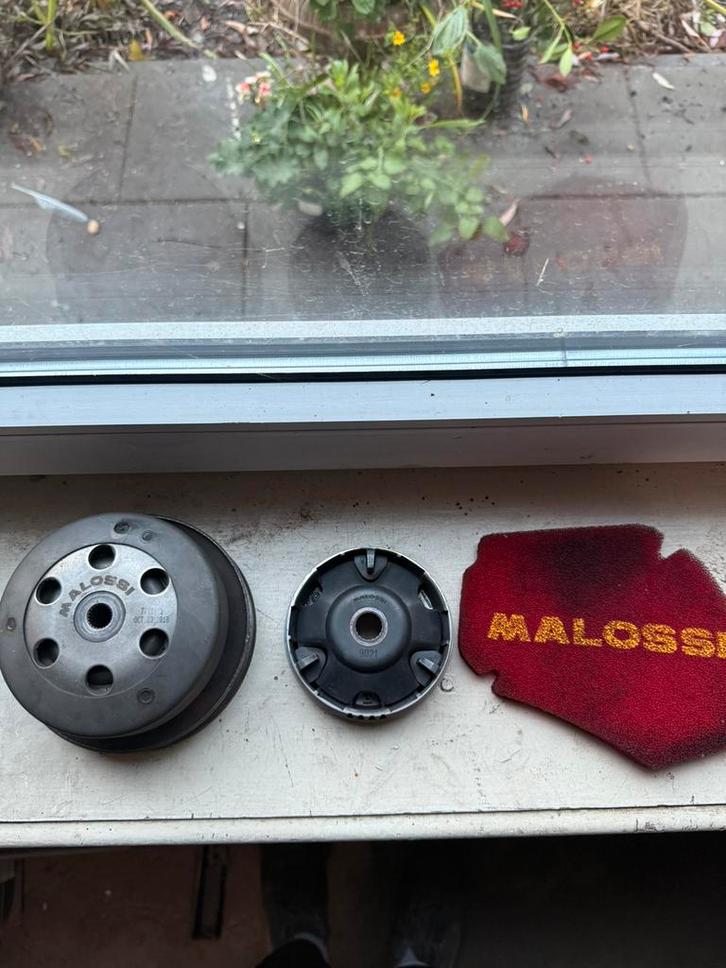 Polini/ malossi variateur/ koppeling zip/vespa/fly 4t iget, Fietsen en Brommers, Brommeronderdelen | Scooters, Zo goed als nieuw