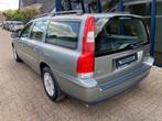 Volvo V70 2.4 Kinetic 170PK Youngtimer, Auto's, Volvo, Voorwielaandrijving, 15 km/l, Gebruikt, Beige