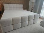 Bouclé bed 180x200 – bijna nieuw, enkele weken gebruikt, Ophalen, Zo goed als nieuw, Tweepersoons, 180 cm