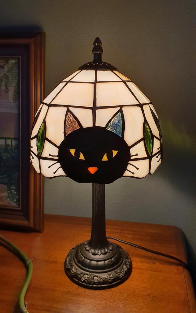 Tiffany Stijl lamp met kat - echt glas in lood lamp, Huis en Inrichting, Lampen | Vloerlampen, Nieuw, Minder dan 100 cm, Glas