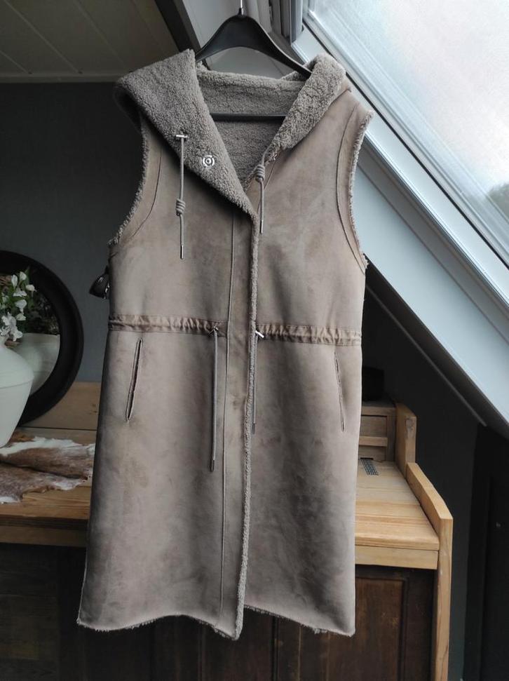 Rino & Pelle lange bodywarmer, Kleding | Dames, Bodywarmers, Zo goed als nieuw, Maat 42/44 (L), Bruin, Ophalen of Verzenden