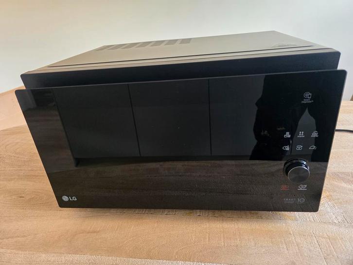 LG MJ3965BPS Combi magnetron, Witgoed en Apparatuur, Magnetrons, Zo goed als nieuw, Vrijstaand, Combimagnetron, Grill, Hete lucht