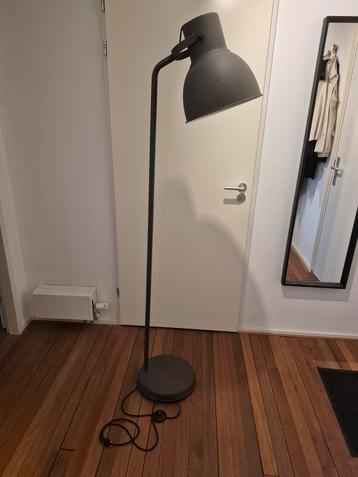 IKEA Hektar vloerlamp beschikbaar voor biedingen