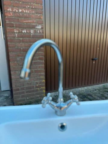 Badkamermeubelset met 2 lades & kraan beschikbaar voor biedingen