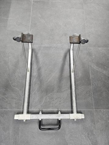 Universele paddockstand paddock stand bok beschikbaar voor biedingen