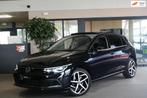 Volkswagen Golf 1.5 TSI Style 130PK Navi Pano ACC PDC CAM HU, Voorwielaandrijving, Zwart, 4 cilinders, Alcantara