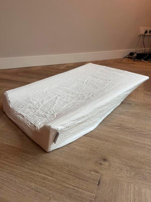 Moomu aankleedkussen incl 3 hoezen, Kinderen en Baby's, Badjes en Verzorging, Zo goed als nieuw, Aankleedkussen, Overige merken