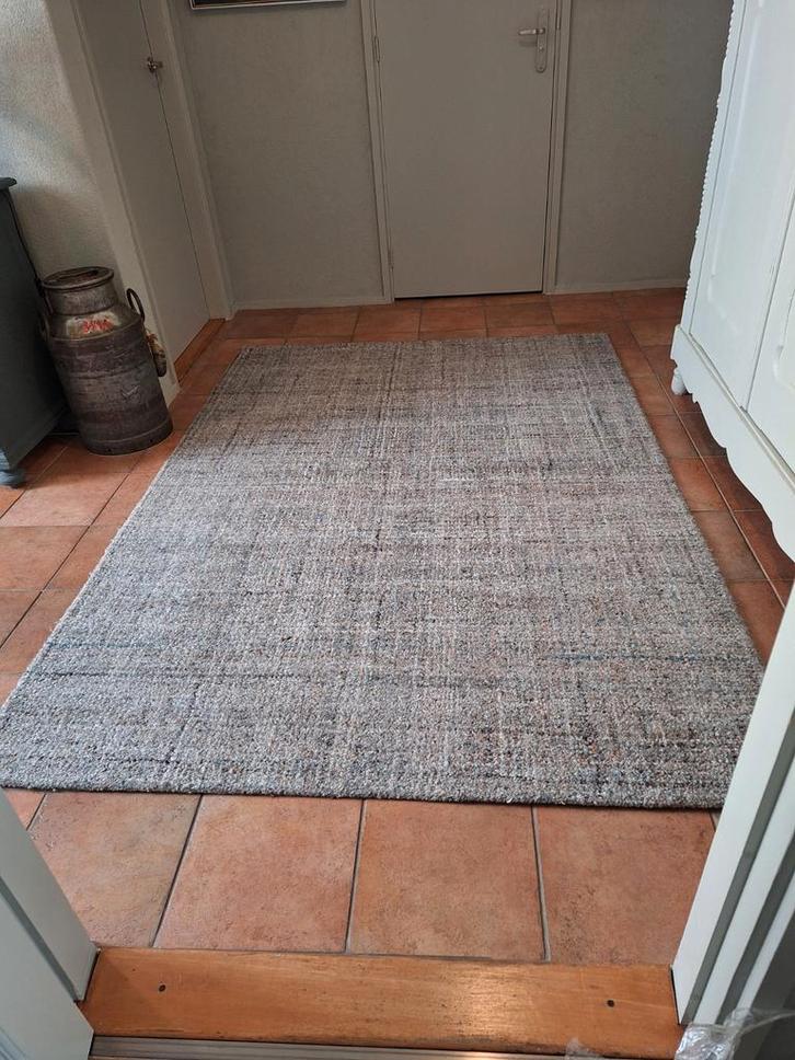 Mooi handgetuft vloerkleed 160x230 - Zo goed als nieuw!, Huis en Inrichting, Stoffering | Tapijten en Kleden, Zo goed als nieuw