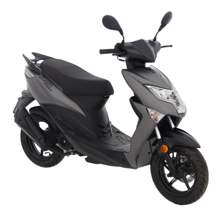 AGM Brash 50 – Mat Grijs (2023) met windscherm, Fietsen en Brommers, Scooters | Kymco, Zo goed als nieuw, Overige modellen, Maximaal 45 km/u