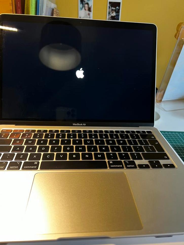 MacBook Air 2020, Computers en Software, Apple Macbooks, Zo goed als nieuw, MacBook Air, 13 inch, Minder dan 2 Ghz, 256 GB, 8 GB