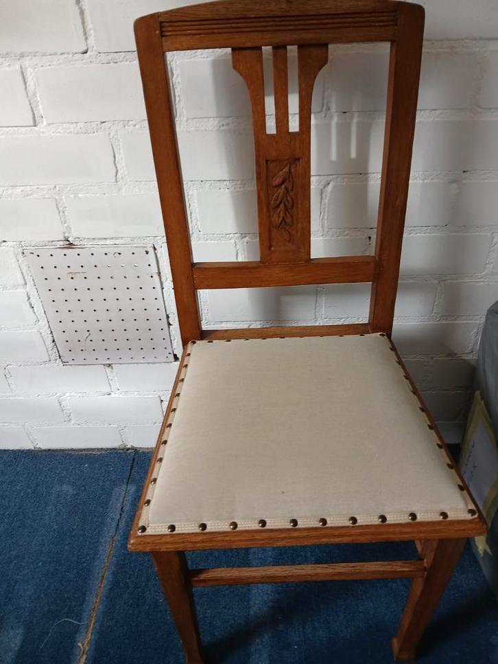 gratis ophalen goede staat Brocante houten landelijk stoel, Huis en Inrichting, Stoelen, Gebruikt, Eén, Hout, Bruin, Ophalen