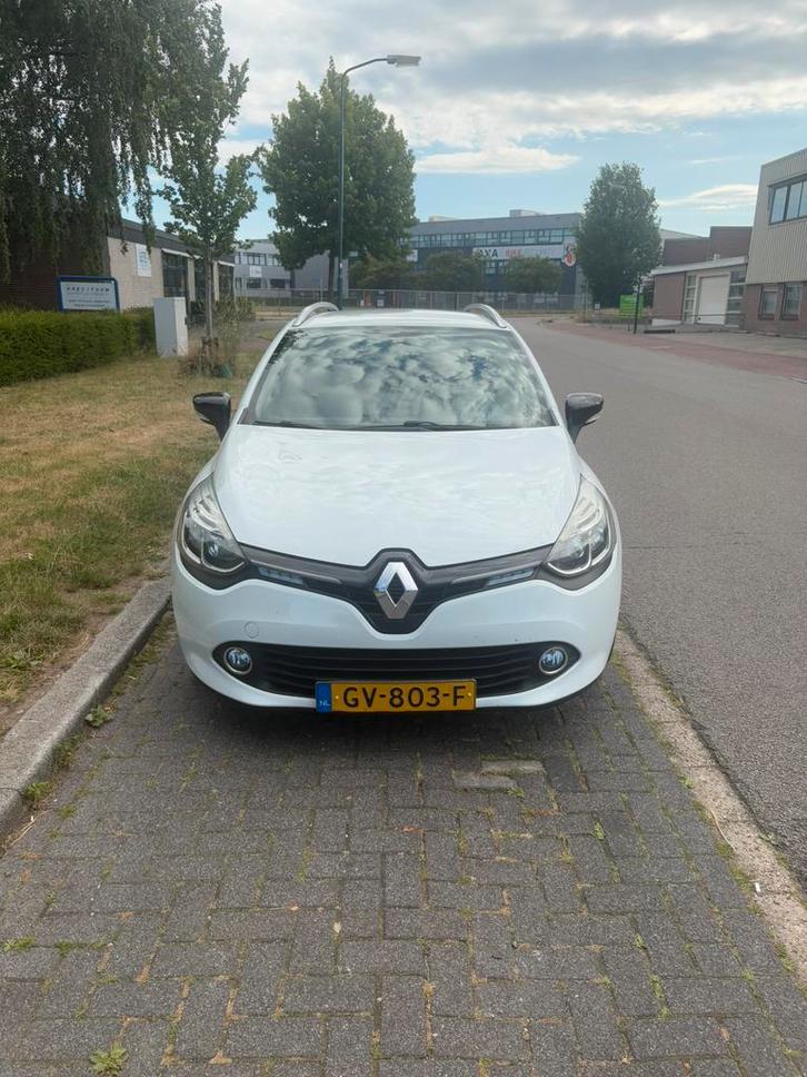 Renault Clio 1.5 DCI 66KW Estate 2015 Wit, Auto's, Renault, Particulier, Clio, Airconditioning, Bluetooth, Cruise Control, Elektrische ramen