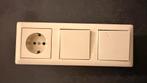 Gira schakelmateriaal, wcd & 2x schakelaar enkel, Doe-het-zelf en Verbouw, Ophalen, Gebruikt, Schakelaar