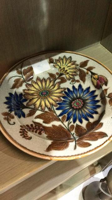 Vintage Plateel wandbord. Handbeschilderd.  beschikbaar voor biedingen