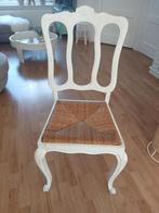 4 Brocante Eetkamerstoelen met Riet Zitting, Huis en Inrichting, Stoelen, Ophalen, Riet of Rotan, Gebruikt, Wit