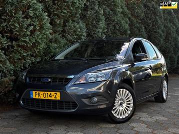 Ford Focus 1.6 Ghia|Trekhaak|Airco|Automaat beschikbaar voor biedingen