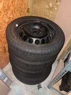 Winterbandenset Aygo / 107 / C1, Auto-onderdelen, Banden en Velgen, Ophalen, Gebruikt, 15 inch, Banden en Velgen