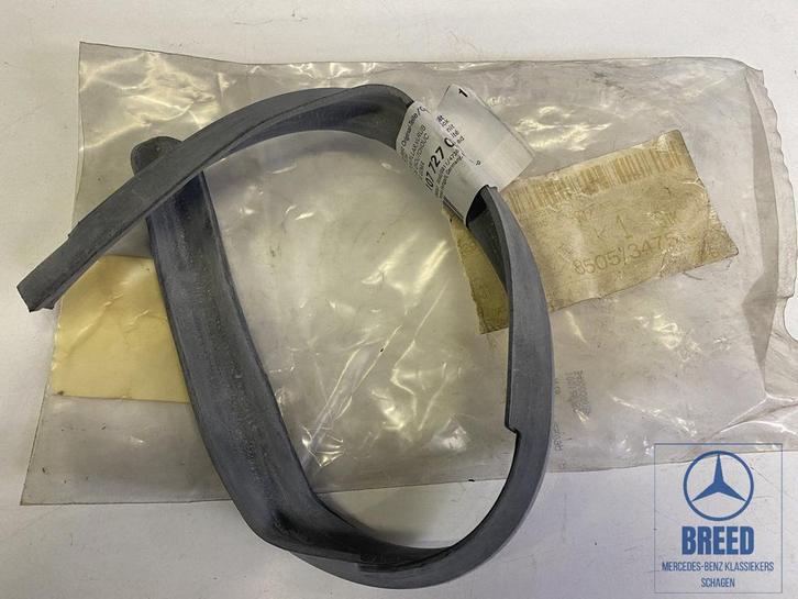 NOS b-stijlrubber rechts voor Mercedes-Benz R107, Auto-onderdelen, Carrosserie en Plaatwerk, Mercedes-Benz, Nieuw, Ophalen of Verzenden