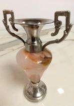 Marmeren vaasje in prima staat, Antiek en Kunst, Antiek | Vazen, Ophalen