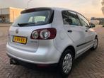 Volkswagen Golf Plus 1.6 FSI 2005 Nieuwe apk 02-2027, Auto's, Volkswagen, Stof, 4 cilinders, 1293 kg, 5 stoelen