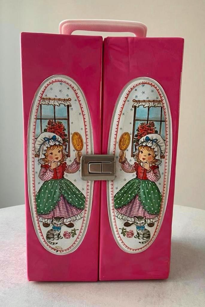 Poppenkoffer jaren 80 voor barbie sindy fleur, Verzamelen, Poppen, Gebruikt, Accessoires, Ophalen of Verzenden