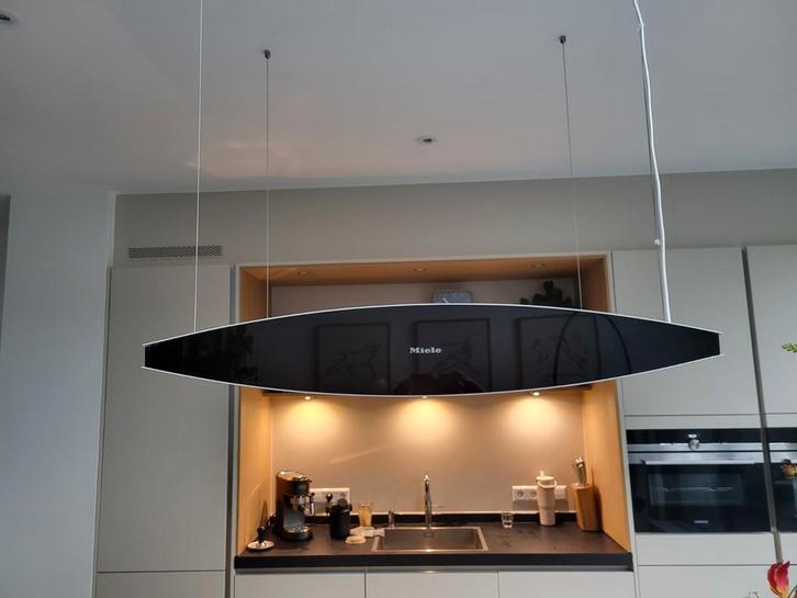 Miele DA7000D Aura eiland recirculatie, Witgoed en Apparatuur, Afzuigkappen, Zo goed als nieuw, Vrijstaand, Eilandschouwkap, 400 tot 600 m³ per uur