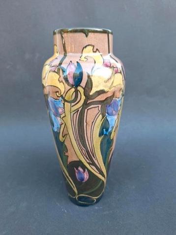 Art .Nouveau Tulpen vaas 1899-1904 Johannes Hartgring  beschikbaar voor biedingen