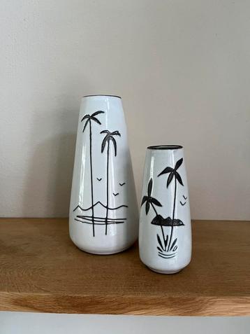 Vintage vaasjes palmboom Boonstra beschikbaar voor biedingen