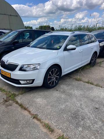 Skoda Octavia Combi 1.6 TDI Greentech Ambition Business beschikbaar voor biedingen