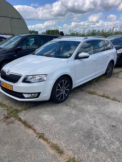 Skoda Octavia Combi 1.6 TDI Greentech Ambition Business, Auto's, Skoda, Bedrijf, Te koop, Octavia, ABS, Airbags, Airconditioning