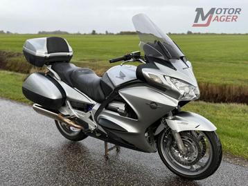 HONDA ST 1300 pan European ( st1100 st 1100 st1300 ) beschikbaar voor biedingen