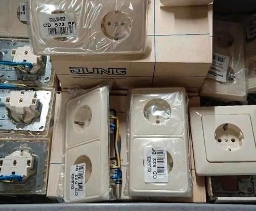 Jung CD500, crème schakelmateriaal, CD BF ,, Doe-het-zelf en Verbouw, Elektra en Kabels, Nieuw, Ophalen of Verzenden