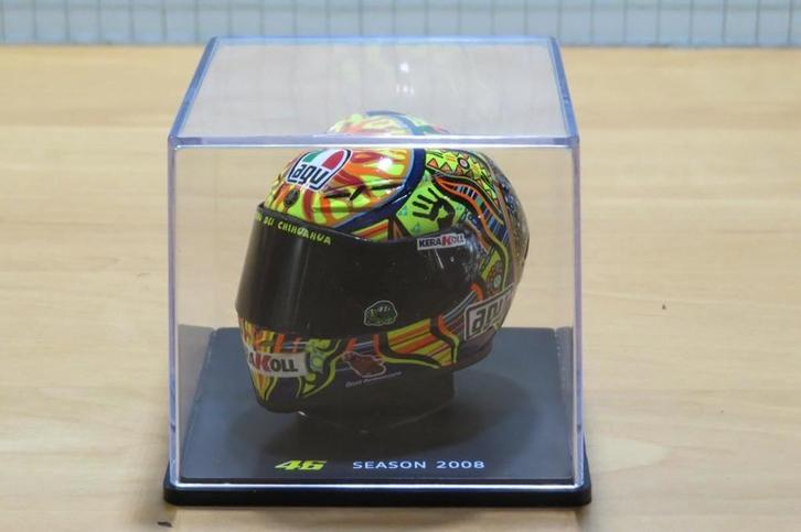 Valentino Rossi AGV helmet 2008 1:5, Hobby en Vrije tijd, Modelauto's | 1:5 tot 1:12, Nieuw, Motor, 1:5 t/m 1:8, Ophalen of Verzenden
