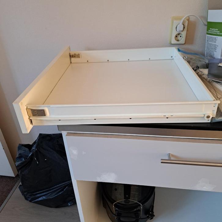 ikea metod lade met front 60 breed en diep en 10 cm hoog, Huis en Inrichting, Keuken | Keukenelementen, Gebruikt, Minder dan 100 cm